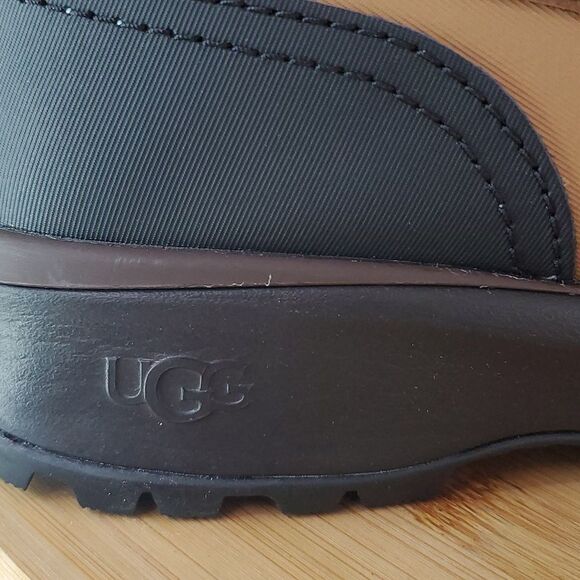 UGG Emmett Waterproof Leather Duckboot Chestnut Men's Size 9 NIB - Picture 2 of 13